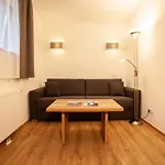 Montafon I - & Chalet-apartments * סנט גלנקירש