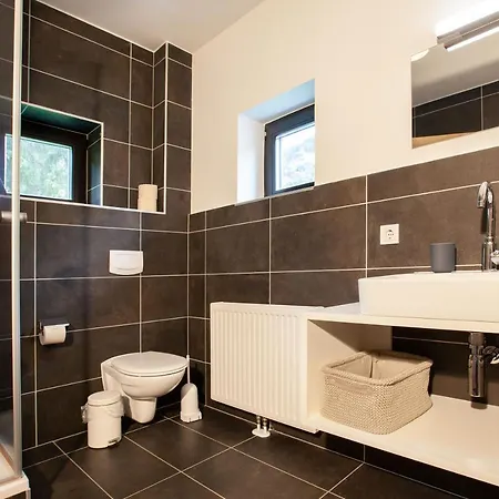Montafon I - & Chalet-apartments 아파트 *