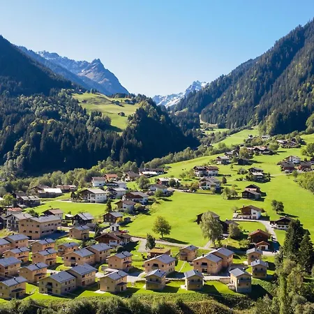 Montafon I - & Chalet-apartments 아파트 *